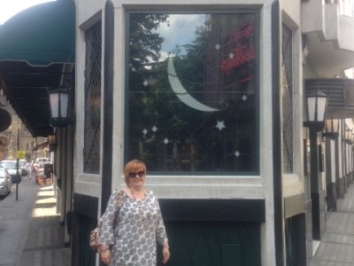 23. Eat at The&nbsp;Ivy